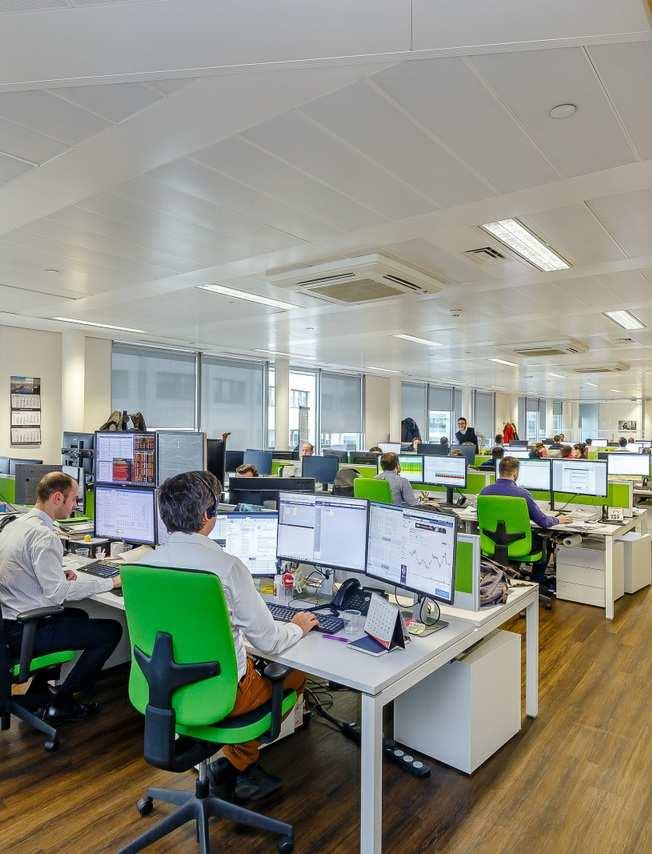 GRADE A - FULLY FITTED OFFICES AVAILABLE WITH PRIVATE ROOF TERRACE - 7,866 SQ FT St Martin s Court is a prime office building which forms part of the landmark Paternoster Square development and lies