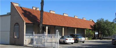 Hilton Dr Fontana, CA 92336 TG: 604 D1 APN: 111015147 Foothill Blvd/Cherry Ave 10,000 $0.63Gross 1/1 Existing 24 Drop Storage No Yes Available 800 Short Term or Long Term Leases 22,765 Fncd/Pvd Now 1.