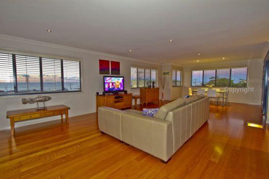 rate. Large holiday house on Kingscliff