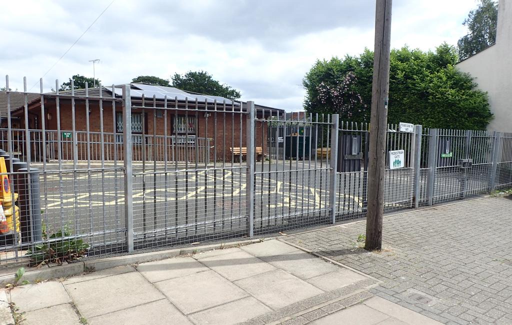 2/6 GEORGE STREET, BIRMINGHAM, B19 1NX TO LET CHILDRENS DAY NURSERY 2,100 SQ.FT/195.09 SQ.M Situated at the heart of a densely populated residential suburb.