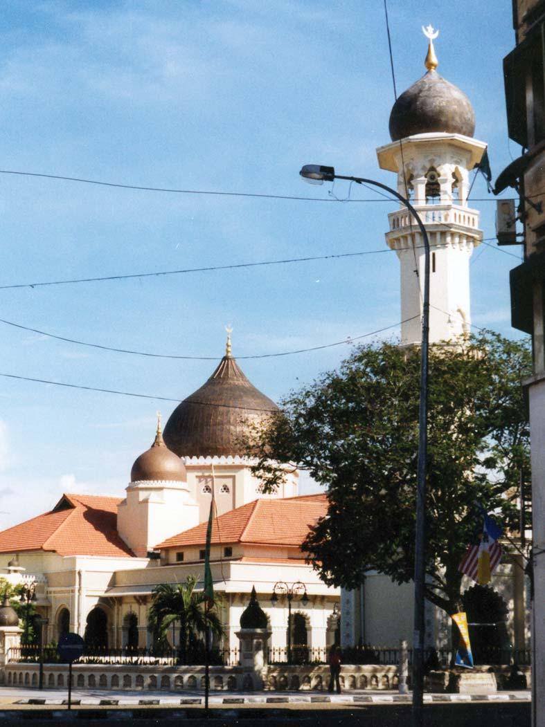 der Gemeinschaft. Für den ehemaligen Premierminister MAHATHIR stellte der Kampung ein Ort primitiver Praktiken und rückständiger Werte dar.