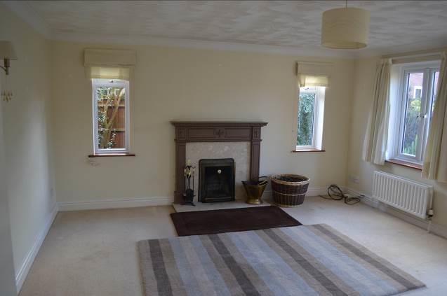 ACCOMMODATION Ground Floor: Entrance Hall Living Room Large Study Dining Room Kitchen Utility Room Downstairs WC First Floor: Landing Bedroom 1 Bedroom 2 Bedroom 3 Bedroom 4 Family Bathroom En-suite