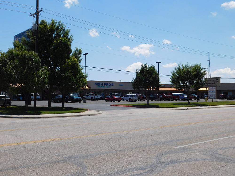 RETAIL SPACE IN COPPER RIDGE SHOPPING CENTER OFFERING SUMMARY Available SF: 3,487 SF Lease Rate: $10.00 SF/yr + NNN ($3.