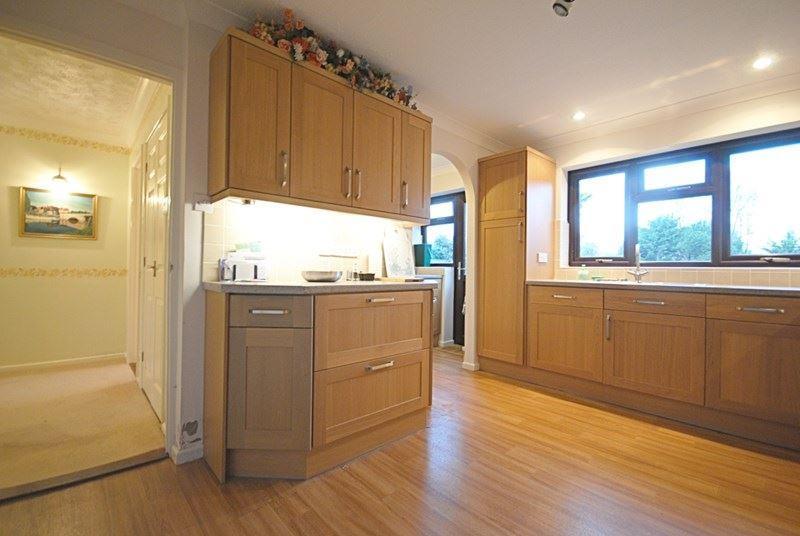 KITCHEN: (4.16m x 2.92m) Also found to the rear of the property enjoying views over the rear gardens.