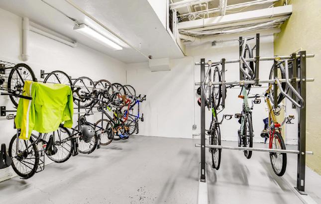 AMENITIES LOCATION CAPITAL INVESTMENT ±2,400 SF mezzanine-level, newly remodeled fitness room and showers Newly remodeled secure, indoor bicycle storage facility accommodating ±50 bicycles Common