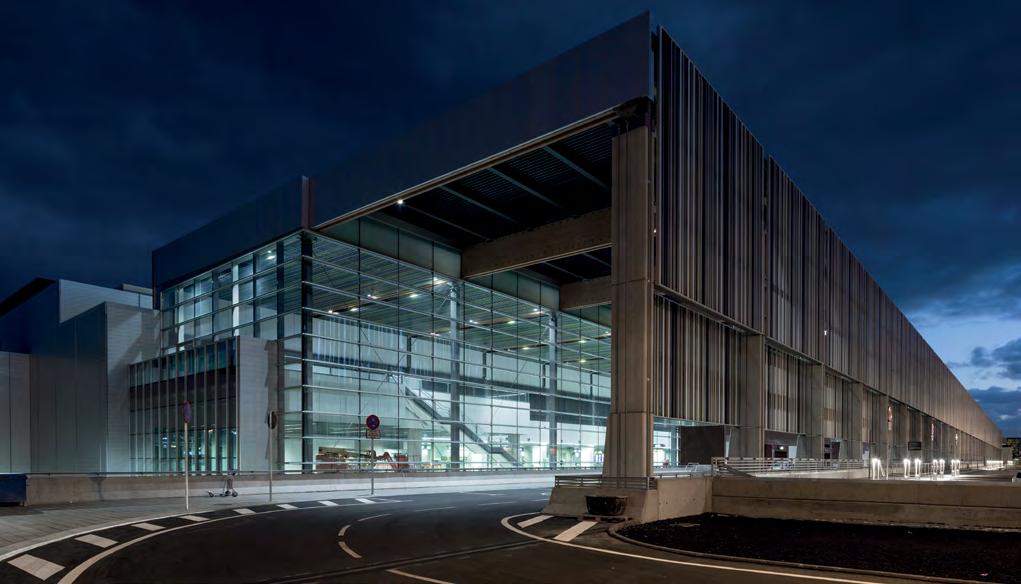 Gran Canaria Airport Extension Location: Gran Canaria, Spain Client: Aena Total Area: 163,000 sqm Completion Date: 2014 16.