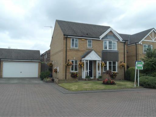 Stratus Close Ackworth WF7 7RD OFFERED WITH NO UPWARD CHAIN IS THIS BEAUTIFULLY PRESENTED FOUR BEDROOM DETACHED PROPERTY IN THE POPULAR VILLAGE OF ACKWORTH WITHIN WALKING DISTANCE OF LOCAL AMENTIES,