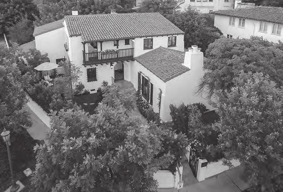 102 TUESDAY, NOVEMBER 10, 2015 THE MLS BROKER CARAVAN OPEN HOUSES 3 $3,195,000 1901 El Cerrito Place Outpost Estates SUNSET STRIP HOLLYWOOD HILLS WEST This original Outpost Estate Home has been