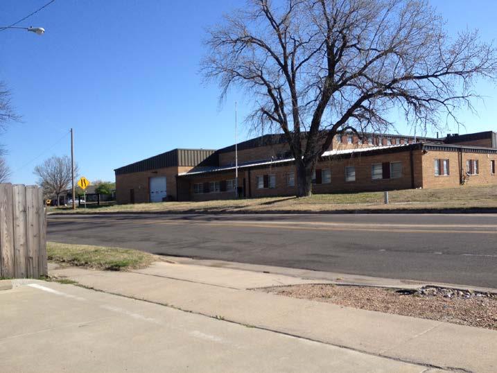 Location: 620 North Edgemoor St. Wichita, KS 67208 Space Available: 20,972 + Warehouse/Industrial Space 20% office, conference room and kitchen space 80% open area and storage space 2.