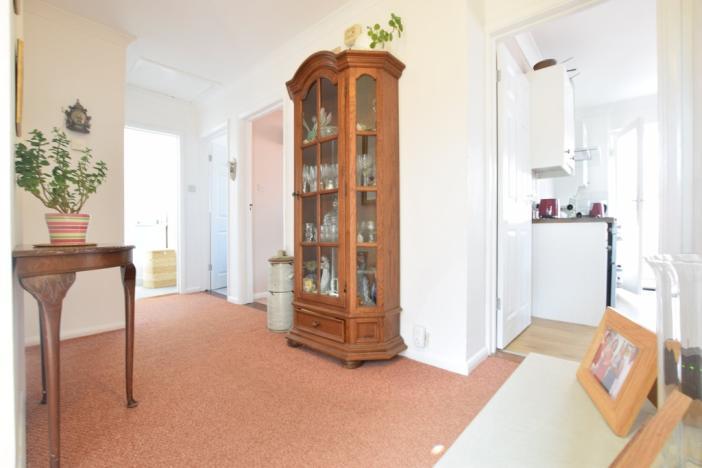 General information Tucked at the end of a cul-de-sac this newly refurbished three bedroom home offers a generous living room, open plan kitchen/ dining room and family bathroom as well as ample