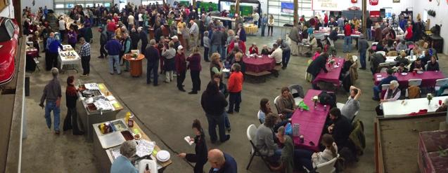 OYSTER ROAST 2015: Sellout crowd, great food