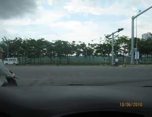 (Singapore) Total land area: 4.