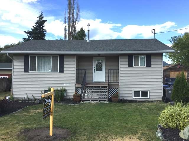 2163 PRIEST AVE Area South West Listing Status Active Sub Area Merritt Current Price $279,900 Style Two Storey Title Freehold Taxes $2,698 (2017) MLS 140108 Original Price $285,000 Age of Dwelling OT