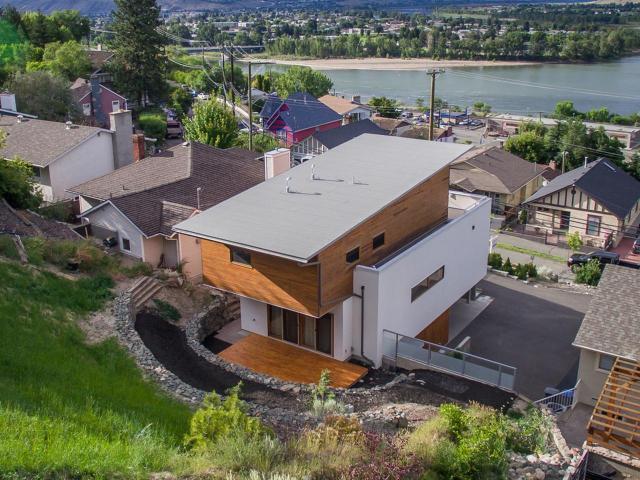 233 ST PAUL STREET W Sub Area South Kamloops Current Price $650,000 Style Three L.