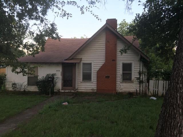 MLS#: 13643402 Sold 803 N Tillery Avenue Dallas 75211-1032 LP: $98,500 Category: Residential Type: RES-Single Family Orig LP: $107,000 Area: 14/1 Also for Lease: N Lst $ / SqFt: $63.