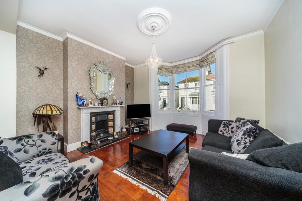 WELCOME TO OSBORNE VILLAS BN3 4 BEDROOMS 2 BATHROOM 2 LIVING ROOM 1668 SQ FT SEPARATE DOWNSTAIRS FLAT HOVE Perfectly located in central Hove and brimming with original character and charm; this