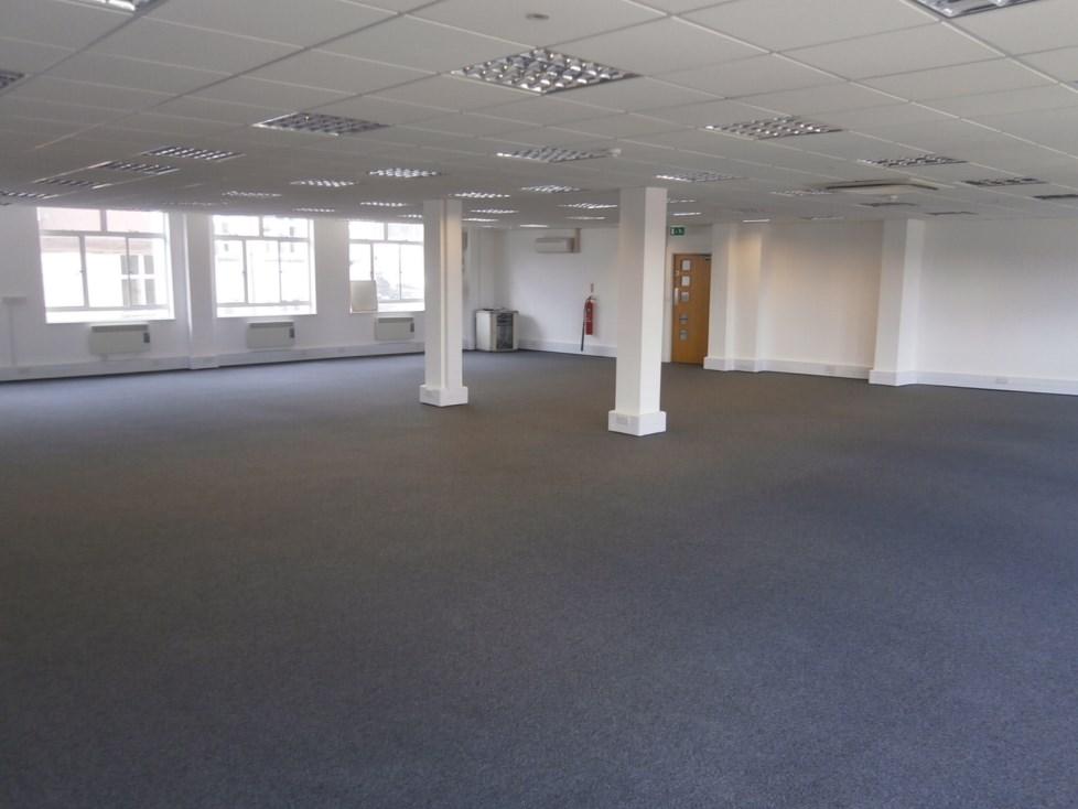 The building provides suspended ceilings with cat 2 recessed lighting, new carpet, intercom system and