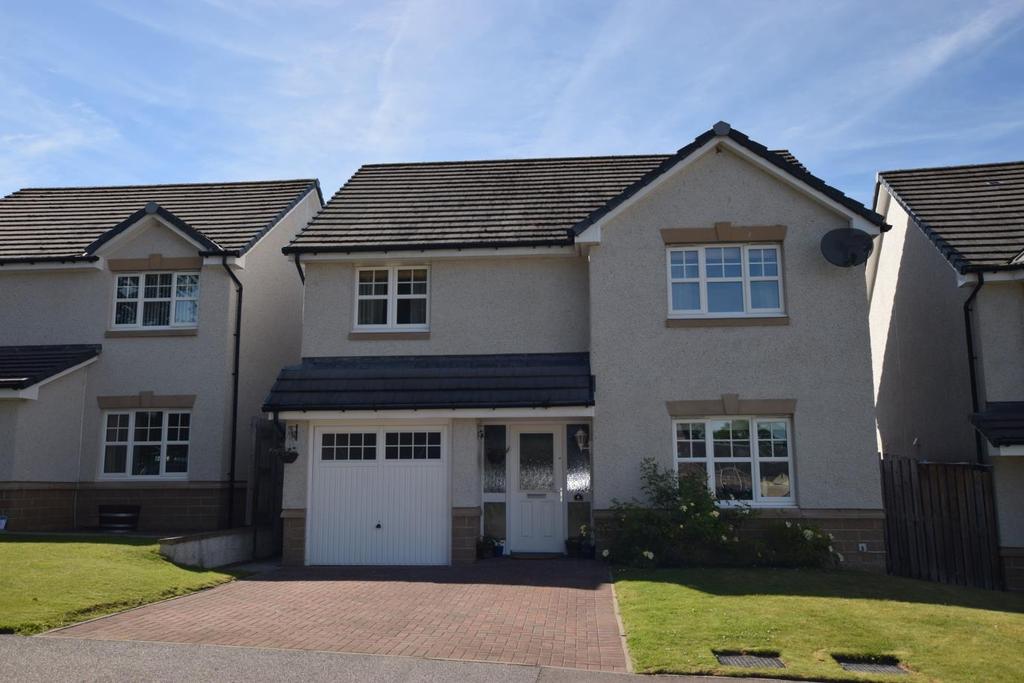 6 Foresters Way Inverness IV3 8LP An immaculately presented detached villa situated in the