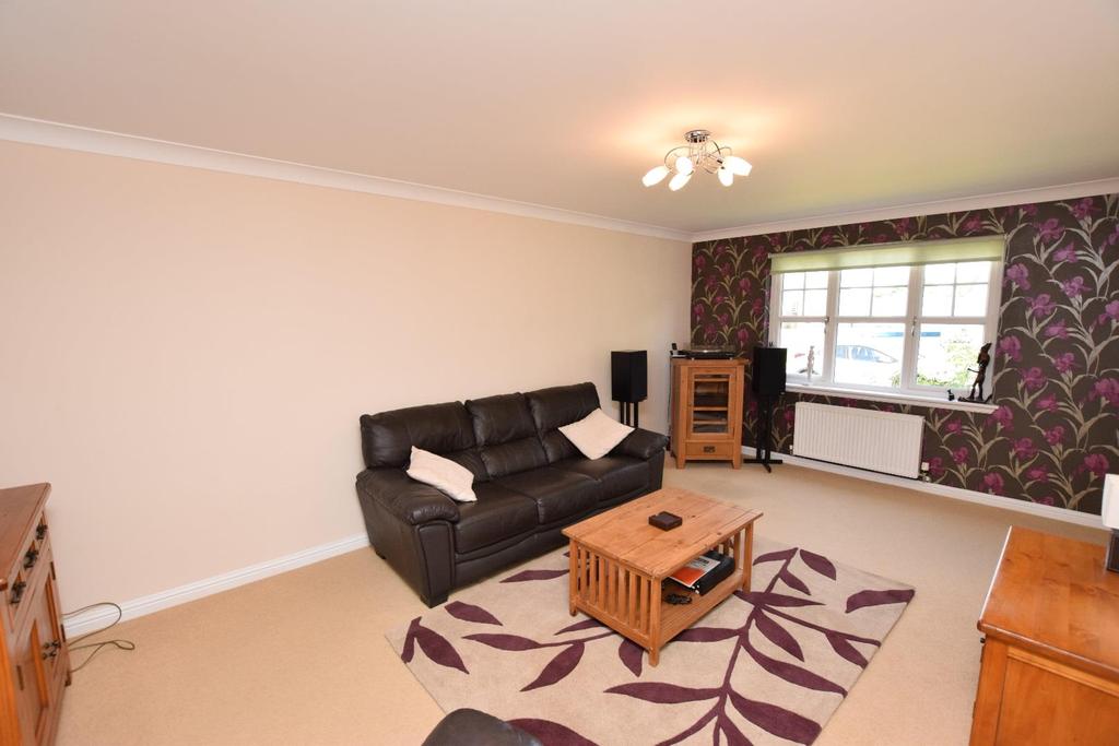 The accommodation is well-proportioned throughout and will appeal to a wide range of prospective purchasers.