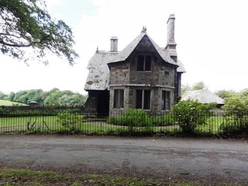 National Trust Cottages Access Statement Cottage Ref: 011073 New Lodge Trelissick Feock TRURO Cornwall Introduction New Lodge cottage is a Victorian, stone built, detached Gate house situated on the
