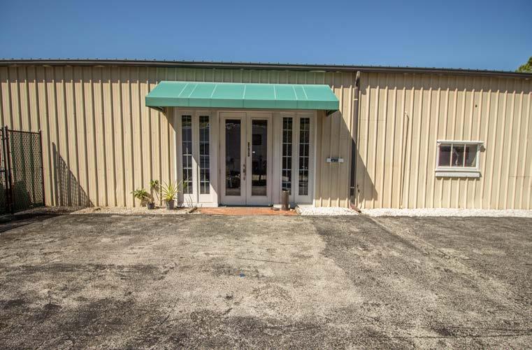 Located between Jensen Beach and Stuart this building has a great location for the tradesman, manufacturer or warehouse