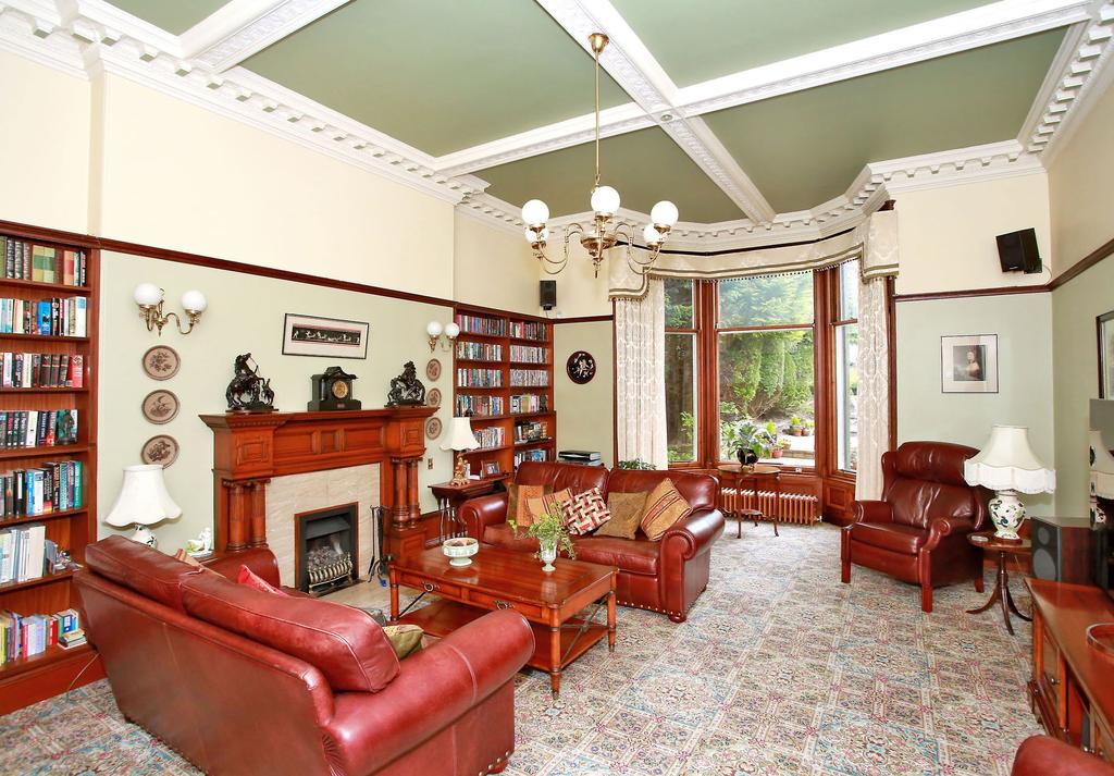 ABERDEEN CITY 94 Queens Road, Aberdeen AB15 4YQ OFFERS OVER 1,495,000 Viewing 01224 622622 daytime 01224 318934 or 07775 670854 evenings/weekends DESCRIPTION Located in the prestigious west end of