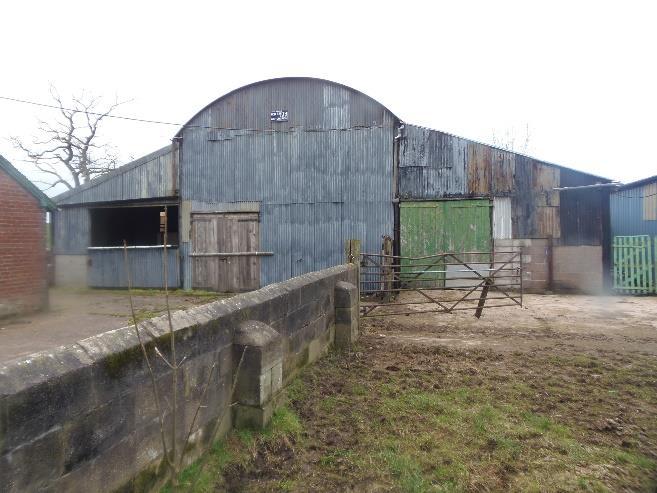 There is also a steel six bay Dutch Barn.