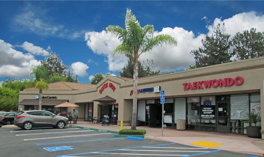 ±2,585 SF AVAILABLE RETAIL SHOPPING CENTER FOR LEASE Description: Located at the intersection/off-ramp of Rancho Carmel