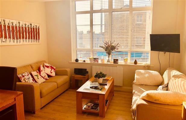 Mitre House, Western Road, FURNISHED Fully furnished, modern city centre apartment. A brand new two double bedroom, with large south facing lounge.