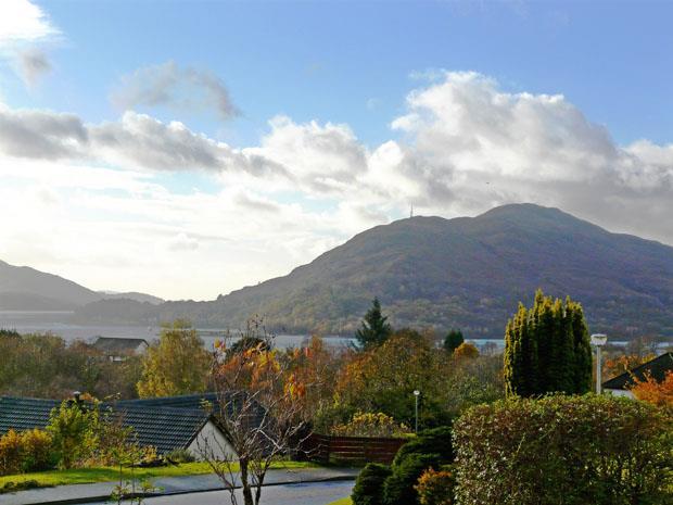 A beautifully presented, detached property situated in the executive development of Badabrie, Banavie with magnificent, unrestricted views towards Ben