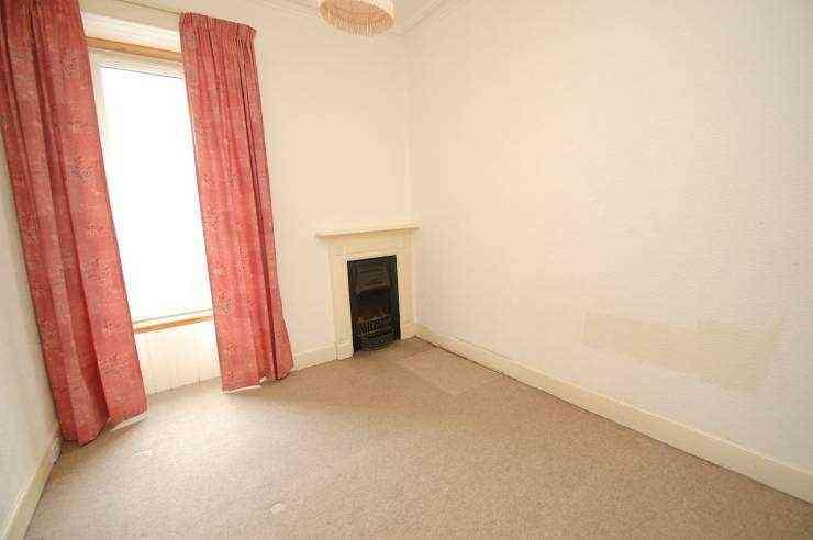 super corner bay window; a large kitchen which is currently bare but offers an opportunity for create a super dining kitchen, or alternatively an open plan living room / kitchen; double bedroom; and