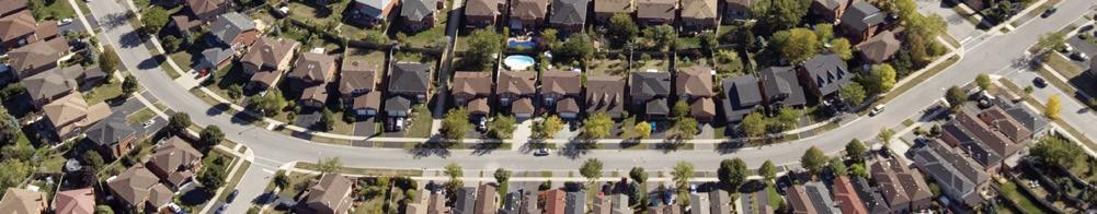 Housing Market Information HOUSING MARKET OUTLOOK Greater Toronto Area Date Released: Fall 2015 Highlights Total housing starts will edge lower over the next two years Affordability concerns will