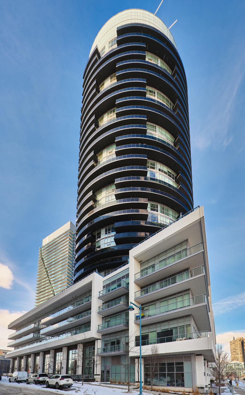 Waterscapes Waterscapes, 80 Marine Parade Drive, is a landmark luxury condominium residence that consists of a 30-storey elliptical tower resting on a 4-storey podium that uniquely showcases the