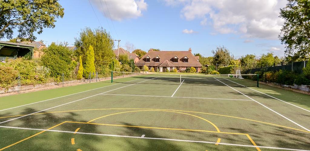 tennis court detached garage extensive paved driveway EPC rating = D Flitwick Station 7.