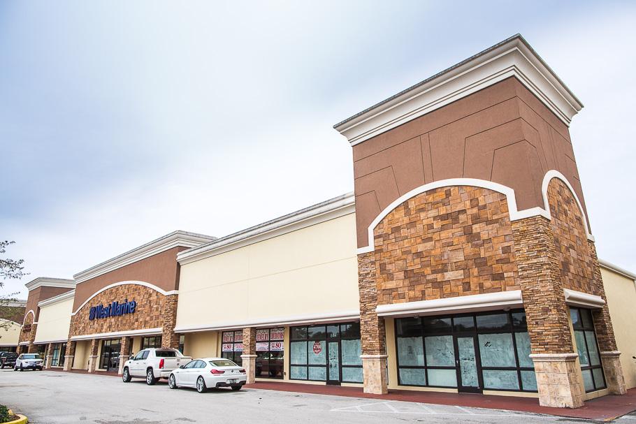 The Offering One Investment Group, is the marketing broker for the LEASE of Beachway Shopping Center ( Property ), located at 800 North Federal Highway Pompano Beach, FL 33062.