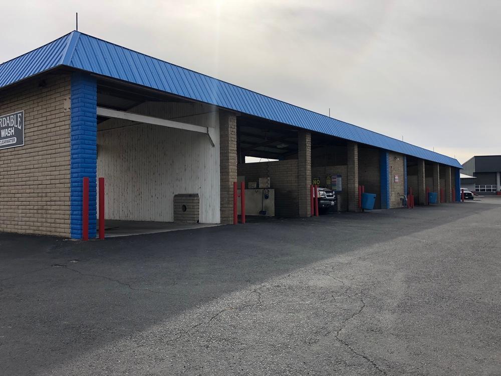 Property Summary OFFERING SUMMARY Sale Price: $429,900 Cap Rate: 11.32% NOI: $48,670 Lot Size: 0.533 Acres Year Built: 1980 PROPERTY OVERVIEW Coin-Op Carwash on Prime Corner Lot.