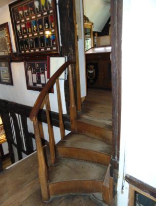 The entrance to the staircase is 76cm (30 inches) wide.
