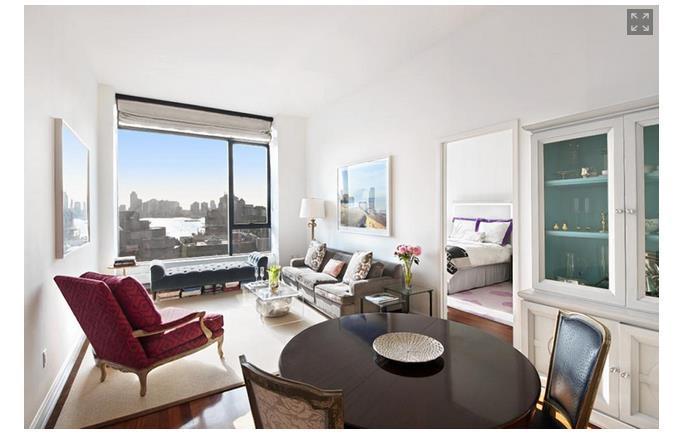 The 255 Hudson St. penthouse boasts 13-foot ceilings and floor-to-ceiling windows. Gramercy The buyer of this 280 Park Ave. S. penthouse could borrow sugar from neighbor Rupert Murdoch, who just bought the five-bedroom penthouse around the corner at One Madison Park for a cool $43 million.
