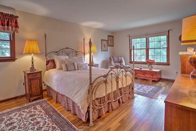 Master Bedroom Suite - 19 X 12: The master bedroom provides quiet respite after a