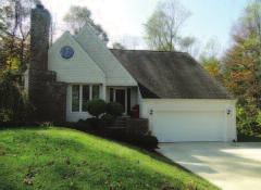 $175,000 SwEET HOLLOw GOLf COmmUnITy #98467 BEAUTIFUL 2-Story Home In Sweet Hollow Estates That Has Lots Of Upgrades And Move-In Ready.