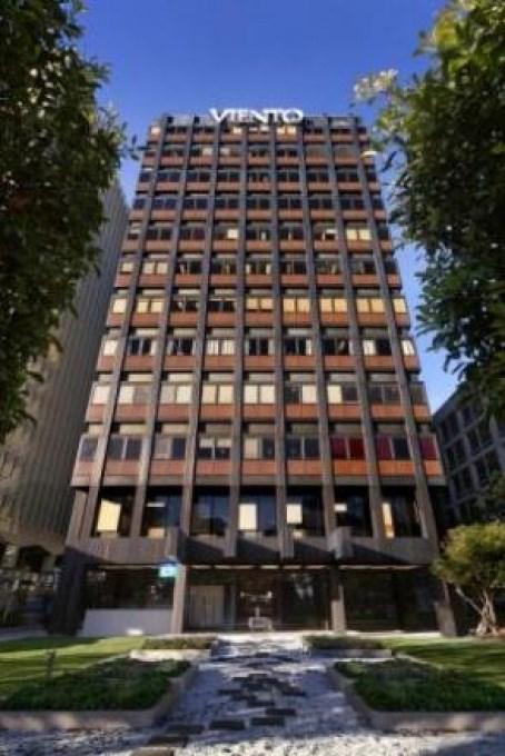 Vantage Point Investments bought an 11- storey office building in the St Kilda Road office precinct for $27 million on passing yield of 8.5%.