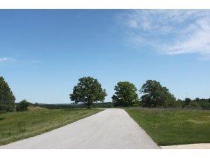 Page 1 of 2 7/10/2018 Customer Only Report Res Lots Vista Lane Unit #: Lts 17,18 & 19 Saddlebrooke, MO 65630 $30,000 30346648 Land/Lots Residential Lot Active County: Christian Subdivision: