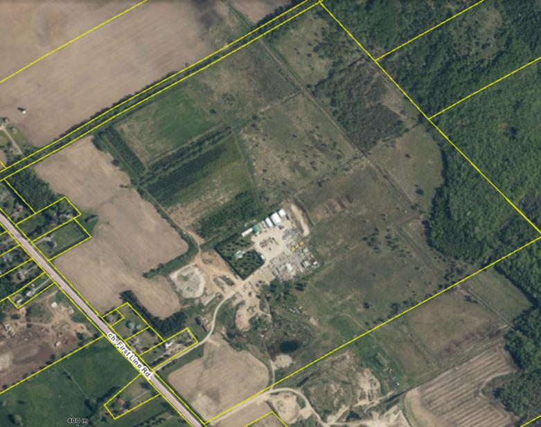 The site is immediately to the east of the intersection of First Line Road and Carsonby Road East.