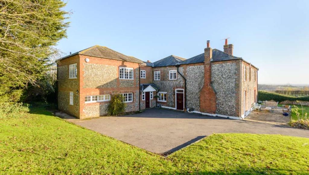 AN ELEGANT 5 BED PERIOD FARMHOUSE WITH STUNNING VIEWS BOSMORE FARM HOUSE FAWLEY BOTTOM, FAWLEY, HENLEY-ON-THAMES,