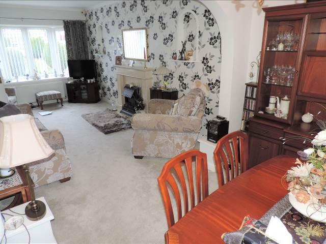***NO CHAIN*** ORIGINALLY BUILT AS A 3 BEDROOMED PROPERTY.