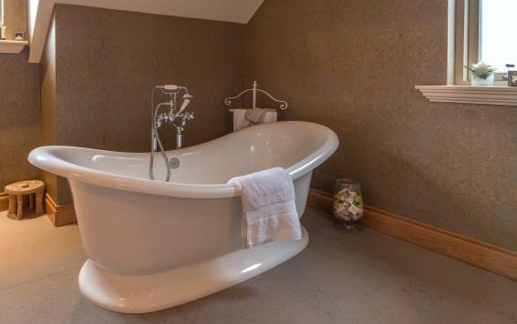 LOVINGLY CARED FOR FAMILY ACCOMMODATION OVER A NUMBER OF LEVELS.