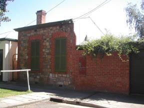 HOUSE 30 Provost Street Certificate of Title: 5774/217 Residence Kentish Arms Policy Area: PA11 North Adelaide Historic (Conservation) Zone Lower North Adelaide Other Assessments: LHP(T) This house