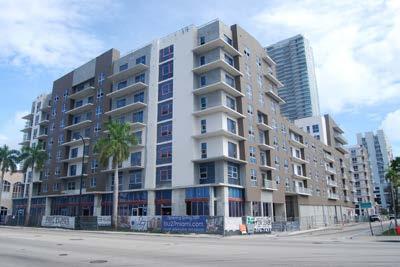 mile radius Approx. 10,000 SF available right on Biscayne Blvd.