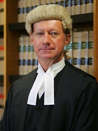 17 th Chief Justice of