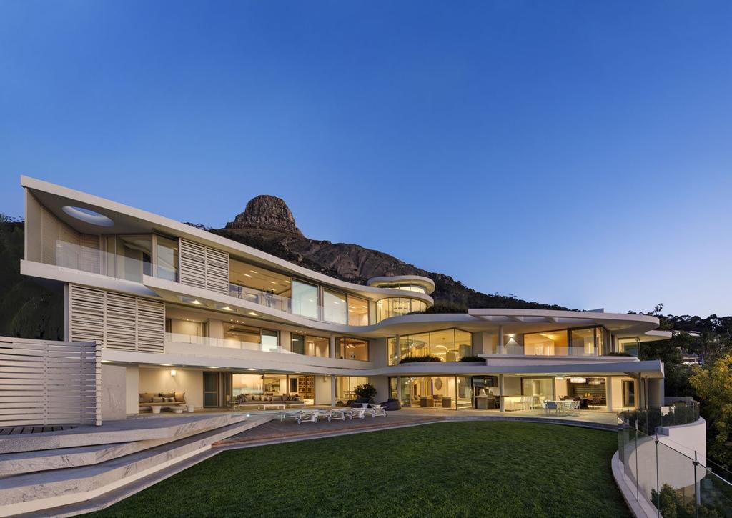 When this two-storey Cape Town (South Africa) property, originally designed by SAOTA a decade ago, was bought by its new owners, they called for a complete renovation with